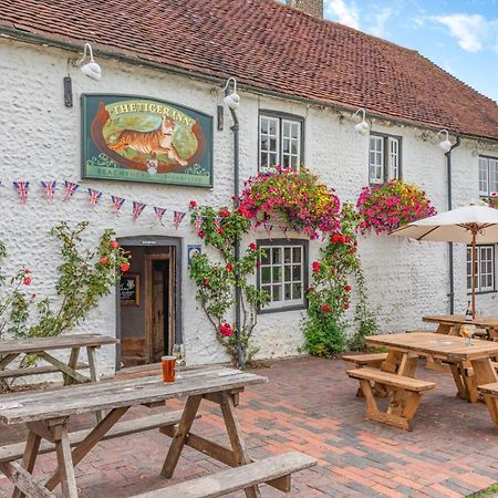 Tiger Inn - Catherine Eastdean ภายนอก รูปภาพ