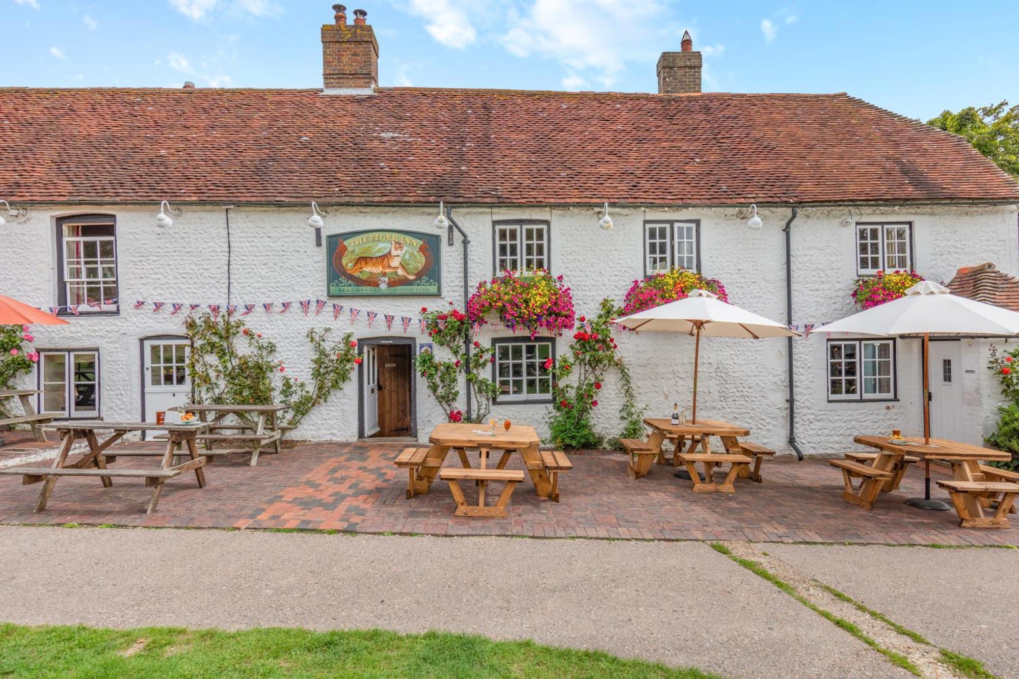 Tiger Inn - Catherine Eastdean ภายนอก รูปภาพ